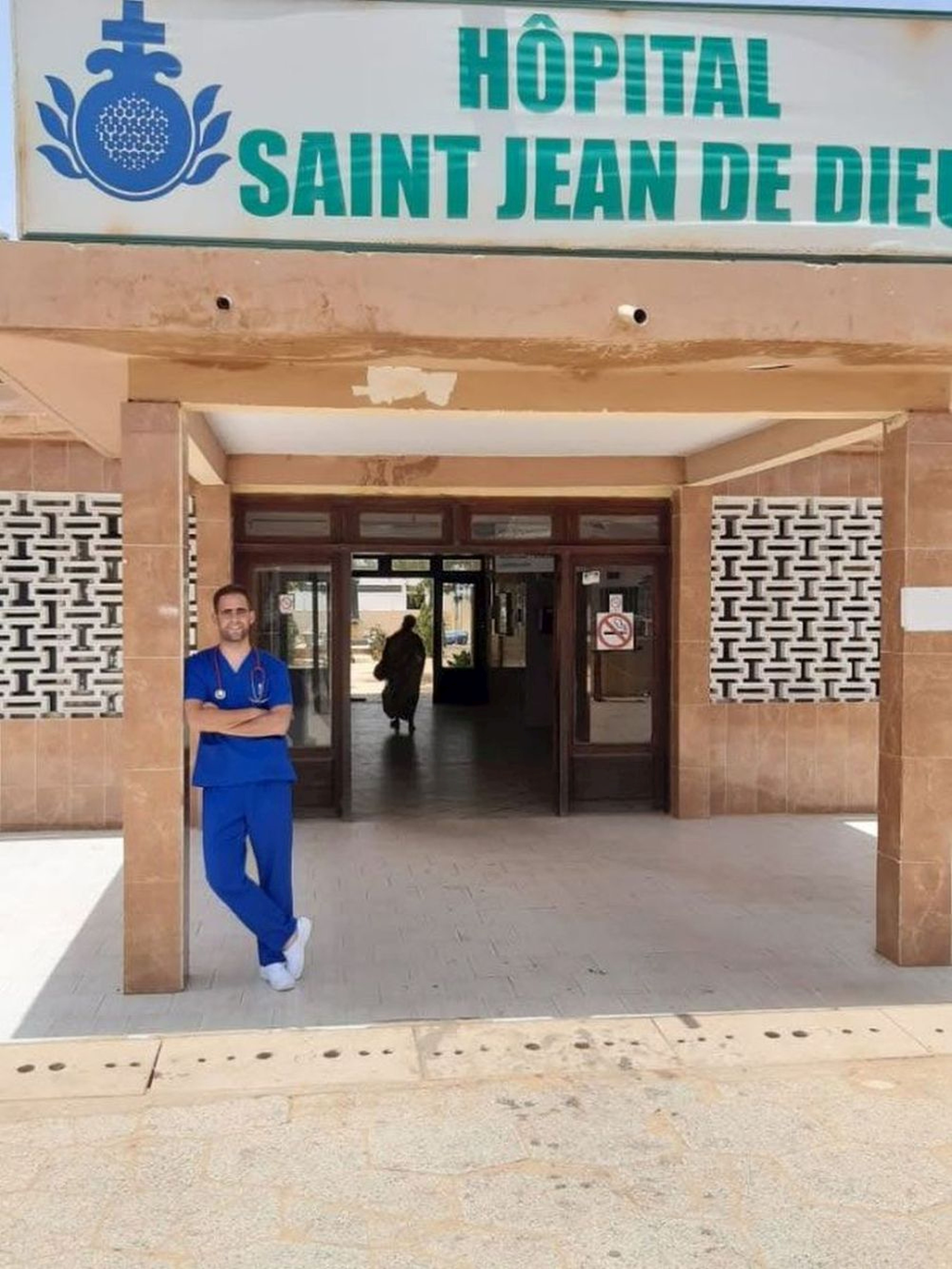 Pablo Cornago a l'Hospital de Sant Joan de Déu del Senegal